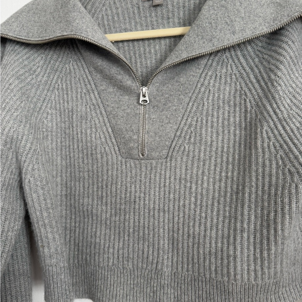 Gray Cashmere Women's Sweater, cropped